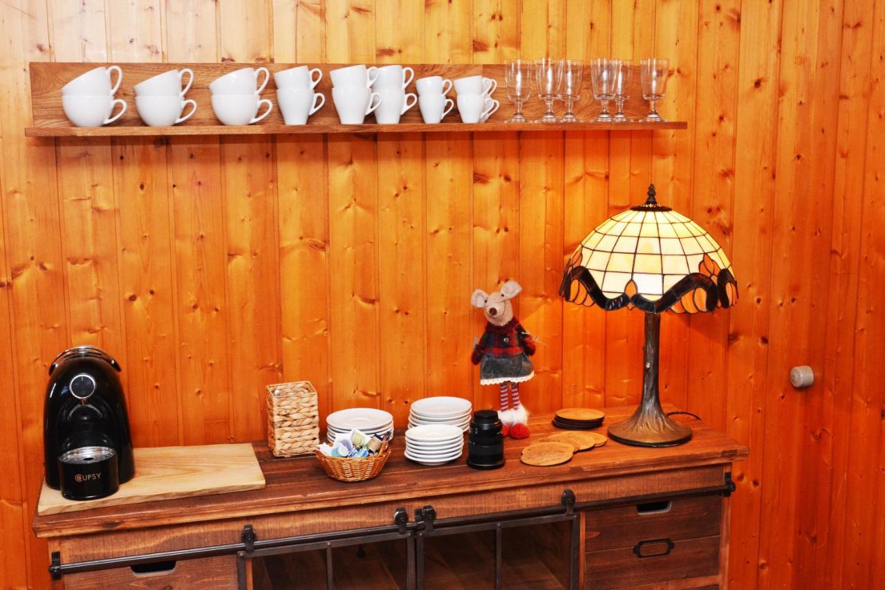 Alte Post Mit Geschichte Und Restaurant Apartment Tavanasa Luaran gambar